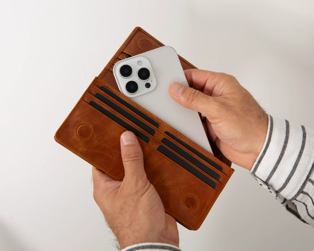 Aura Leather Wallet